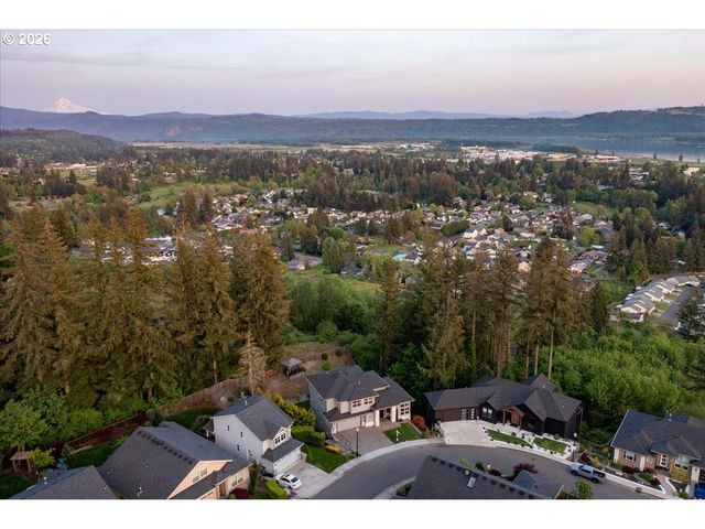 1852 N COLUMBIA RIDGE Way, Washougal, WA 98671