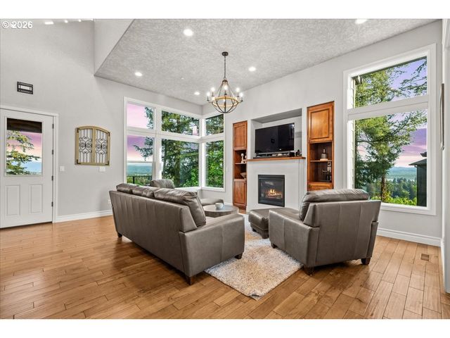 1852 N COLUMBIA RIDGE Way, Washougal, WA 98671