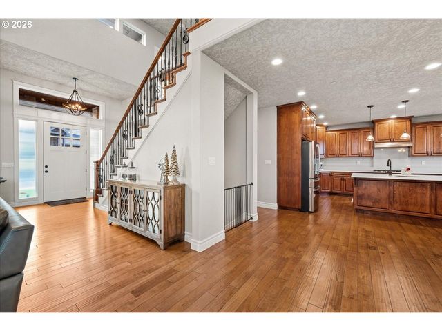 1852 N COLUMBIA RIDGE Way, Washougal, WA 98671