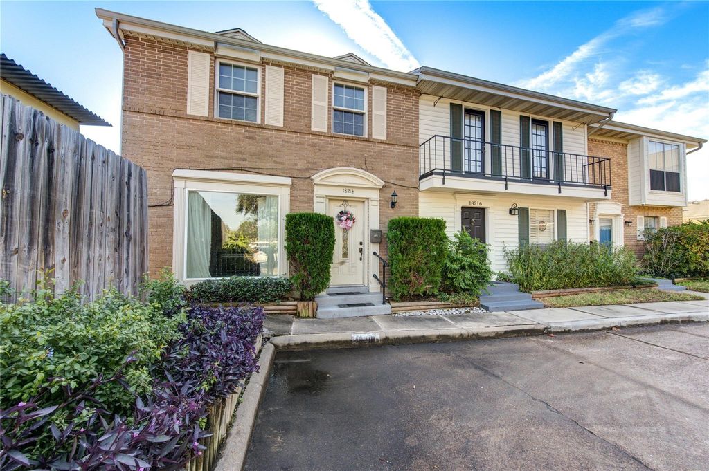 18218 Heritage Lane 8218, Houston, TX 77058