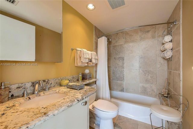 333 Las Olas Way 2101, Fort Lauderdale, FL 33301