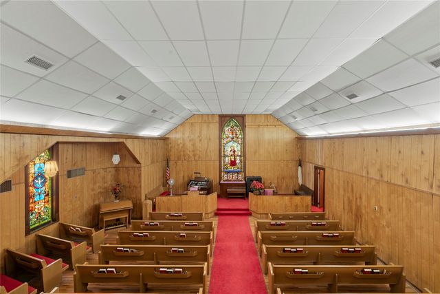 509 Taylor Street, Daingerfield, TX 75638