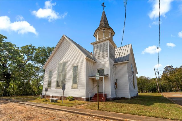 509 Taylor Street, Daingerfield, TX 75638