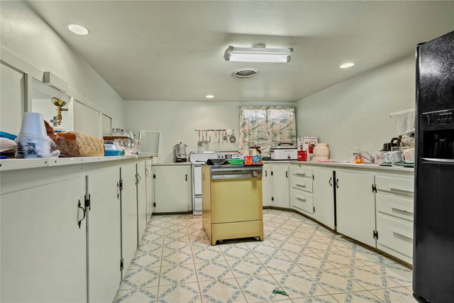 509 Taylor Street, Daingerfield, TX 75638