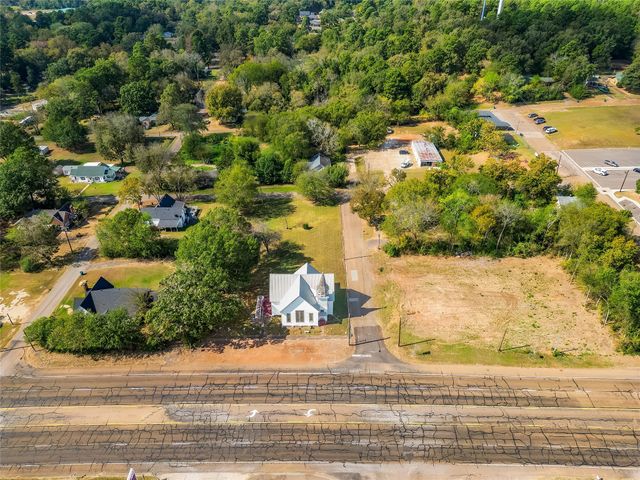 509 Taylor Street, Daingerfield, TX 75638