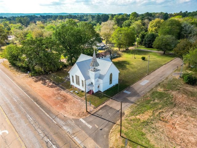 509 Taylor Street, Daingerfield, TX 75638