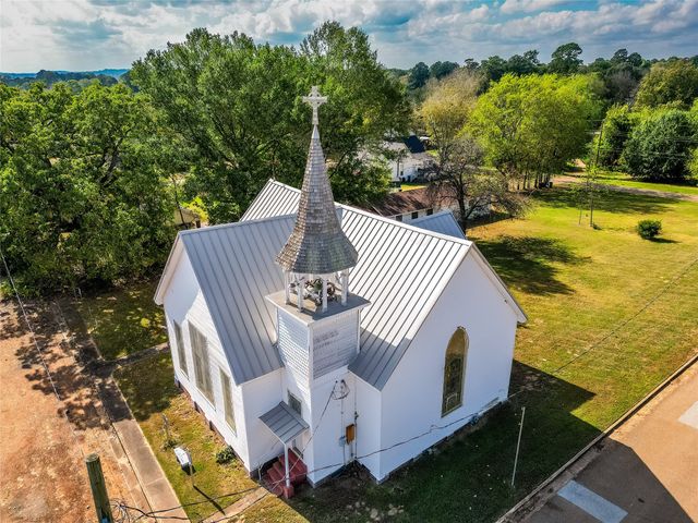 509 Taylor Street, Daingerfield, TX 75638