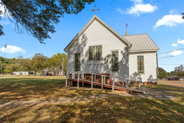 509 Taylor Street, Daingerfield, TX 75638