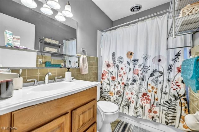 5200 Royalton Road C-9, North Royalton, OH 44133