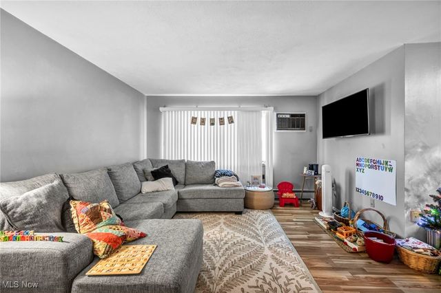 5200 Royalton Road C-9, North Royalton, OH 44133