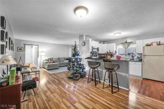 5200 Royalton Road C-9, North Royalton, OH 44133