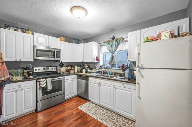 5200 Royalton Road C-9, North Royalton, OH 44133