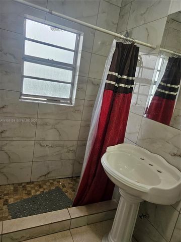 2952 NW 5th Ave 0, Miami, FL 33127