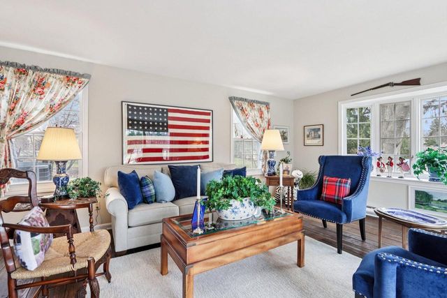 840 Kurtis DRIVE, Elm Grove, WI 53122