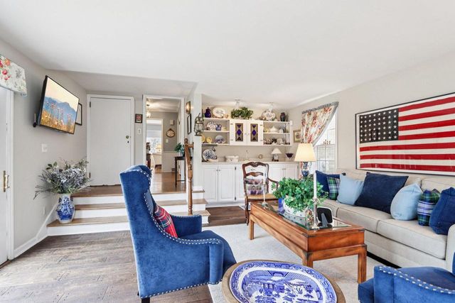 840 Kurtis DRIVE, Elm Grove, WI 53122