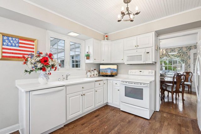 840 Kurtis DRIVE, Elm Grove, WI 53122