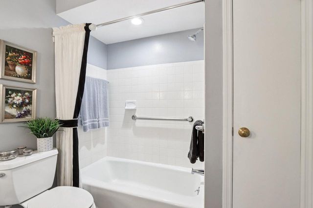 840 Kurtis DRIVE, Elm Grove, WI 53122