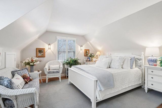 840 Kurtis DRIVE, Elm Grove, WI 53122