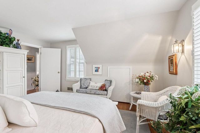 840 Kurtis DRIVE, Elm Grove, WI 53122