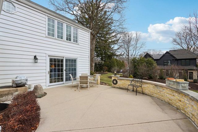 840 Kurtis DRIVE, Elm Grove, WI 53122