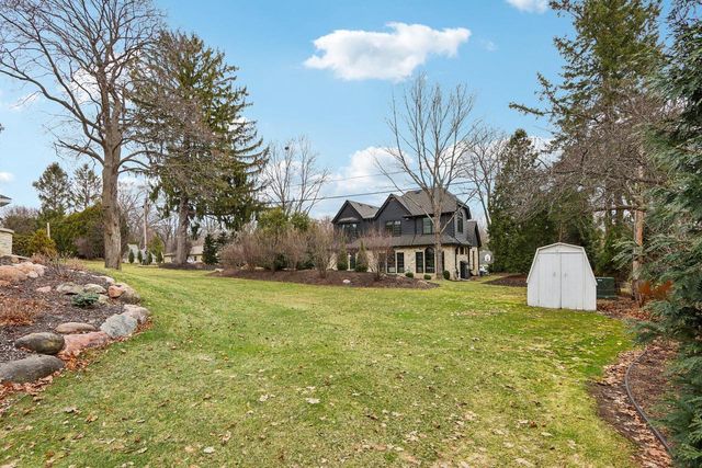 840 Kurtis DRIVE, Elm Grove, WI 53122