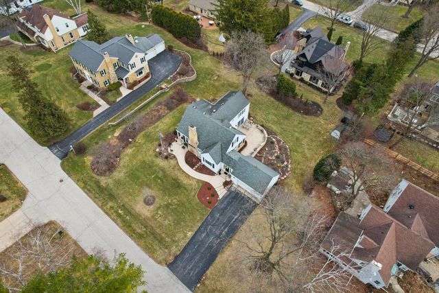 840 Kurtis DRIVE, Elm Grove, WI 53122