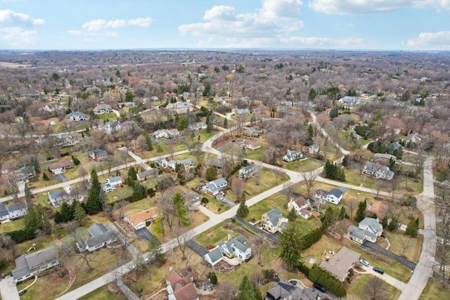 840 Kurtis DRIVE, Elm Grove, WI 53122