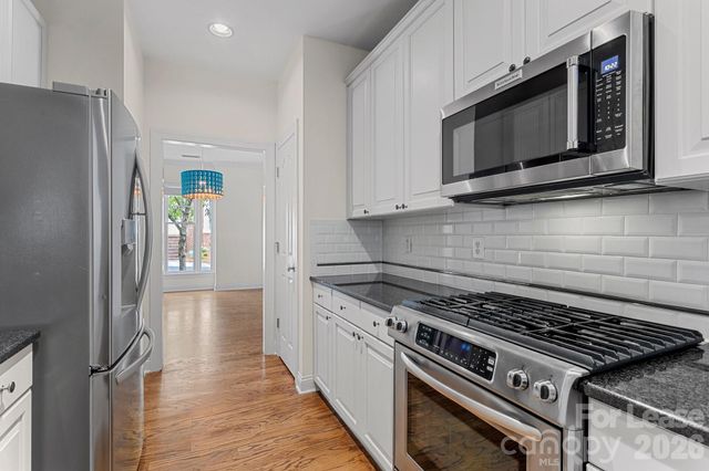 1192 Hampton Gardens Lane, Charlotte, NC 28209