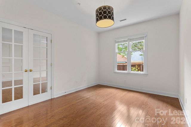 1192 Hampton Gardens Lane, Charlotte, NC 28209