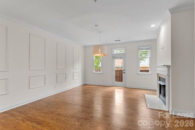 1192 Hampton Gardens Lane, Charlotte, NC 28209