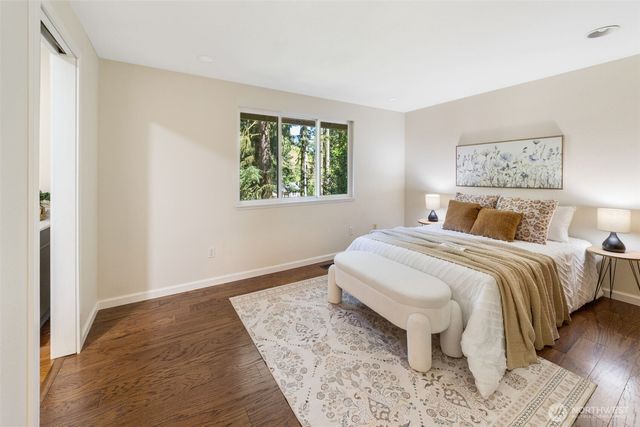 839 NE 200th Street, Shoreline, WA 98155