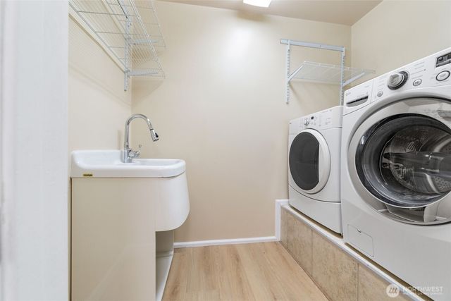 839 NE 200th Street, Shoreline, WA 98155