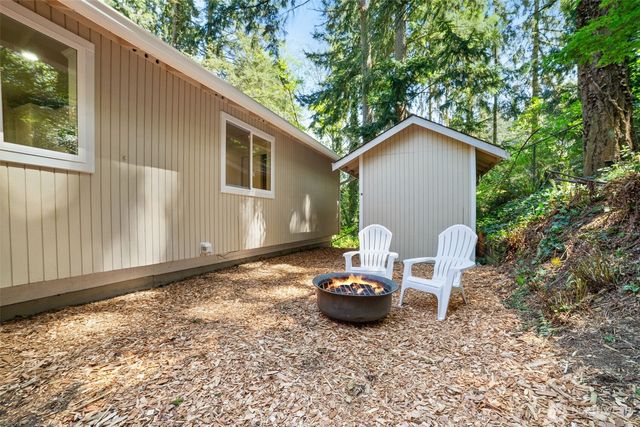 839 NE 200th Street, Shoreline, WA 98155
