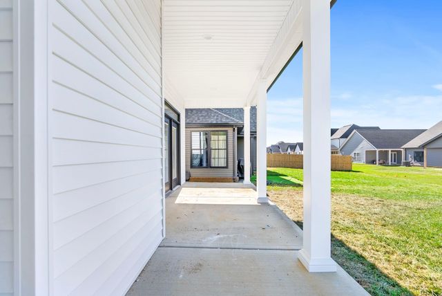 108 Maple Lawn Circle, Nicholasville, KY 40356