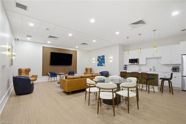 2797 1st ST # 503, Fort Myers, FL 33916