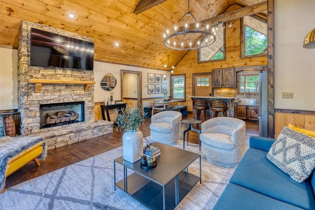 800 Wise Road, Morganton, GA 30560