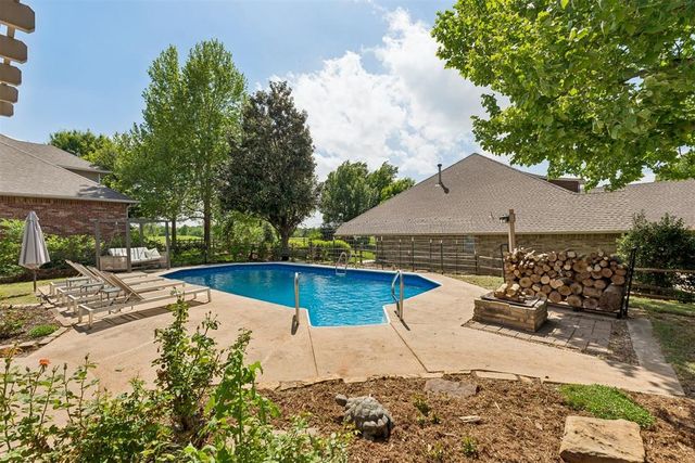 3909 Low Meadow, Edmond, OK 73003