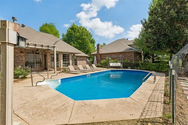 3909 Low Meadow, Edmond, OK 73003