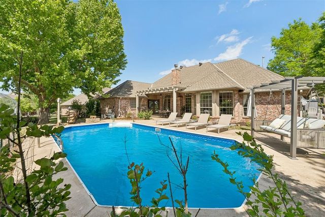 3909 Low Meadow, Edmond, OK 73003