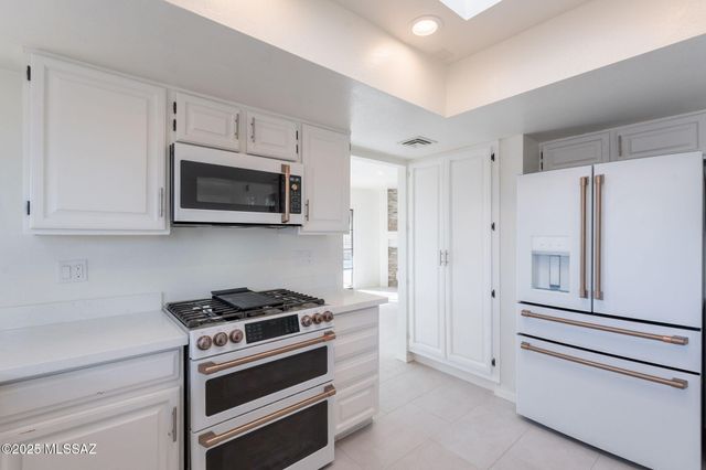 5271 N Fort Yuma Trail, Tucson, AZ 85750