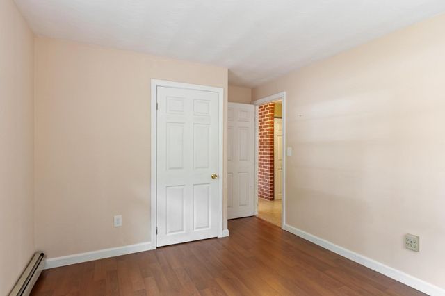 4 Algonquin Rd, Chelmsford, MA 01824