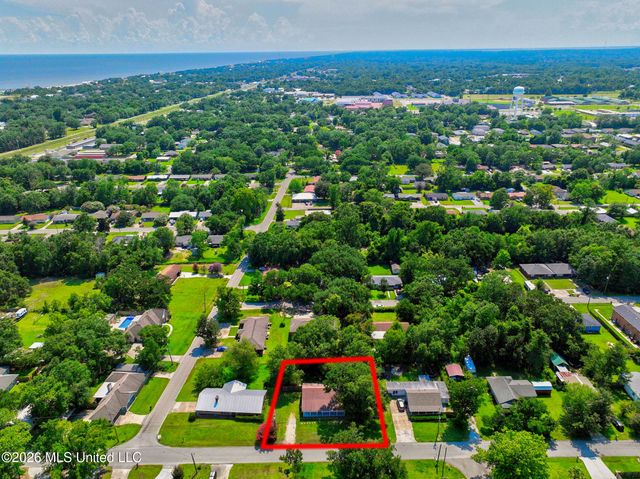 199 Mccaughan Avenue, Long Beach, MS 39560
