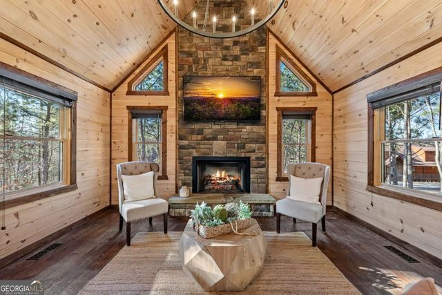 161 Windy Valley Trail, Blue Ridge, GA 30513