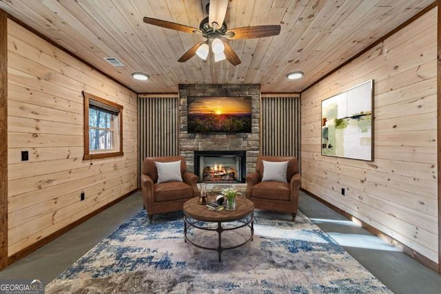 161 Windy Valley Trail, Blue Ridge, GA 30513