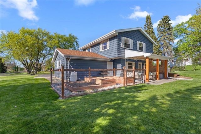 1969 MAYFAIR ROAD, Grafton, WI 53024