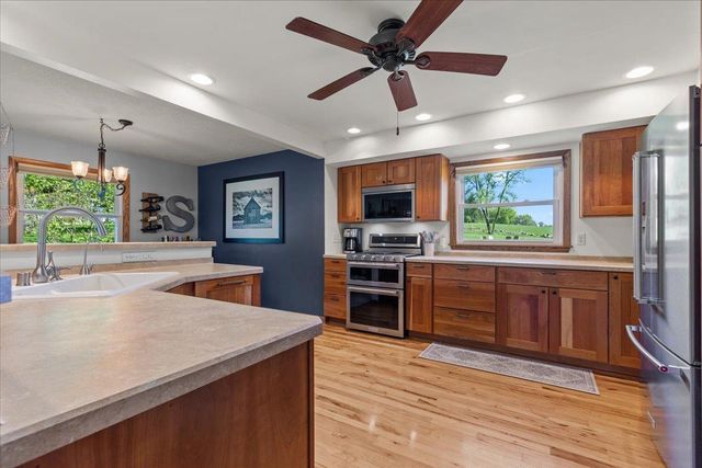 1969 MAYFAIR ROAD, Grafton, WI 53024