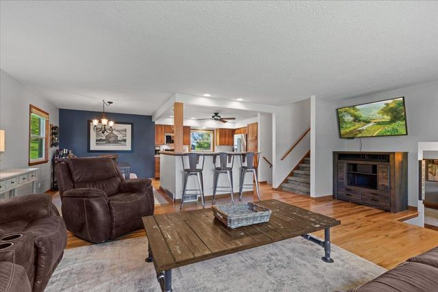 1969 MAYFAIR ROAD, Grafton, WI 53024