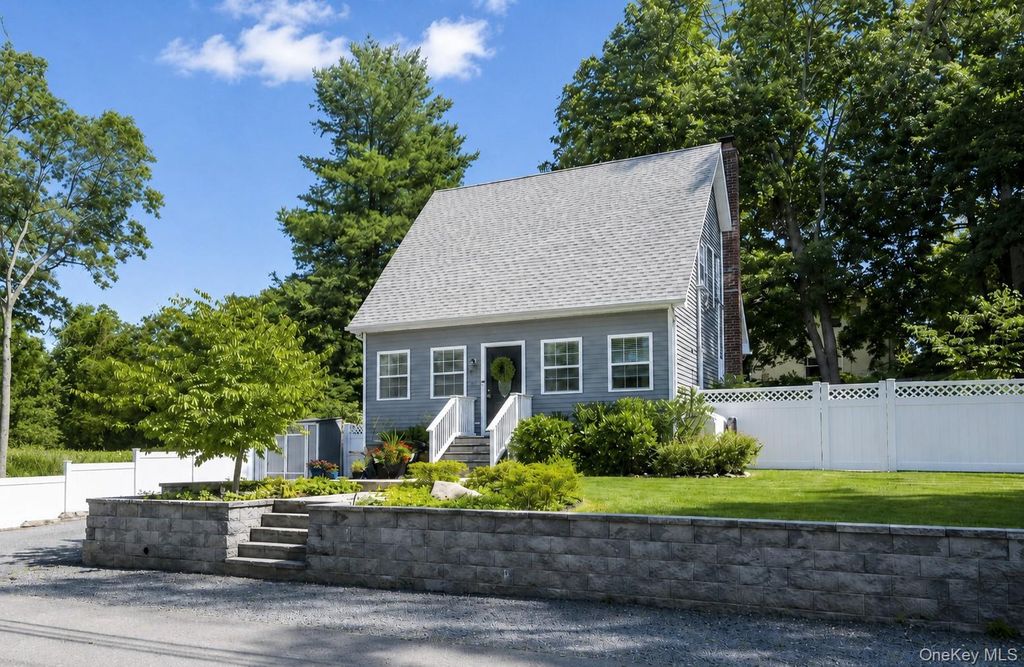 15 Canary Road, Rocky Point, NY 11778 — exterior