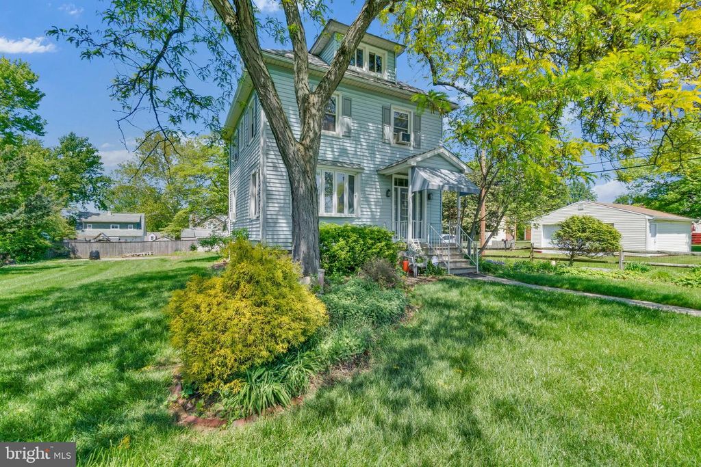 2008 HILLCREST RD, Baltimore, MD 21207
