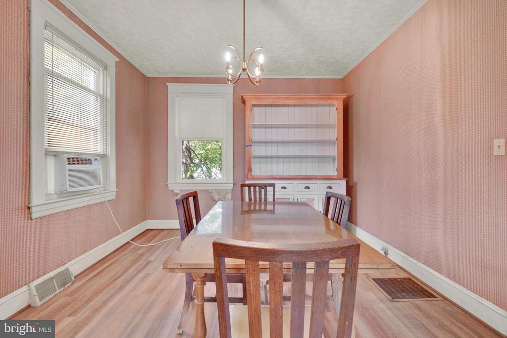 Image 10 of property listing at 2008 HILLCREST RD, Baltimore, MD 21207